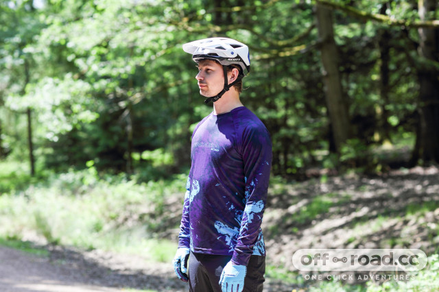 Best mtb jersey for hot weather sale